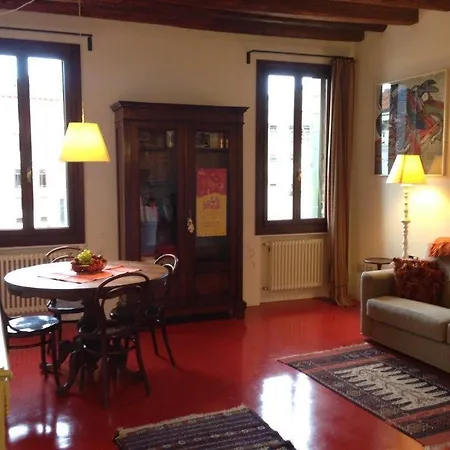 Casarossa البندقية